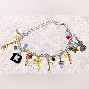 Cute Taylor Swift Icon Women’s Bracelet
